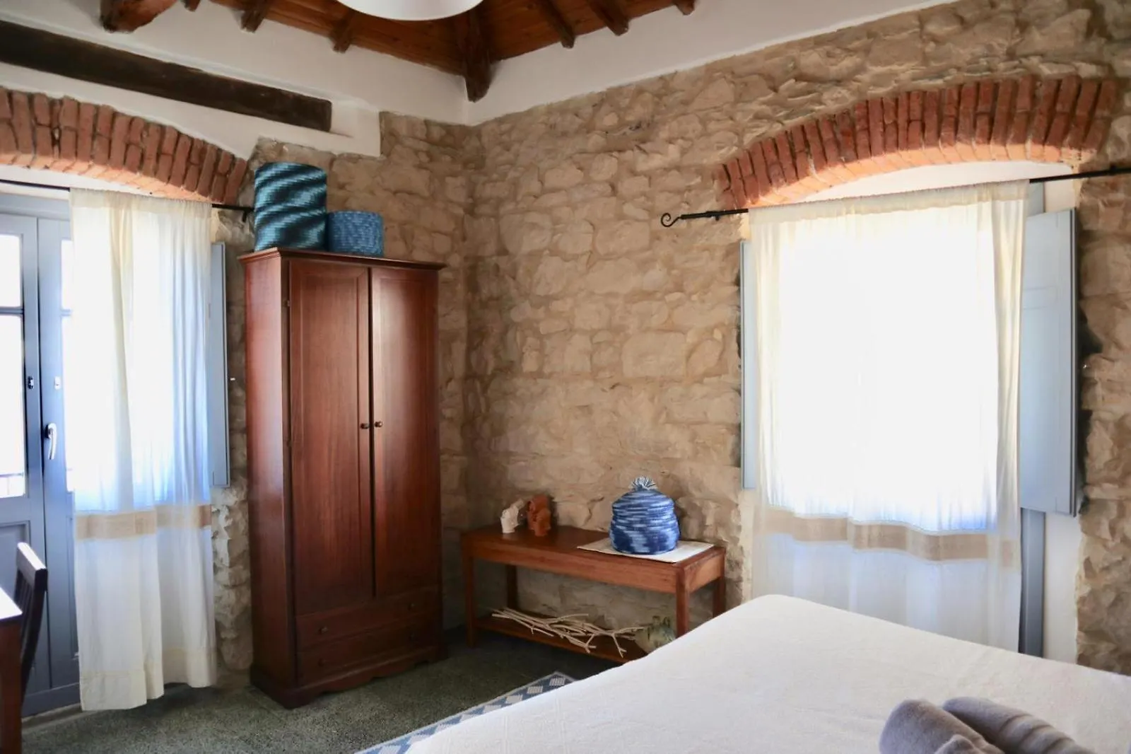 Drommire In Plassa E Clesia Guest House Baunei