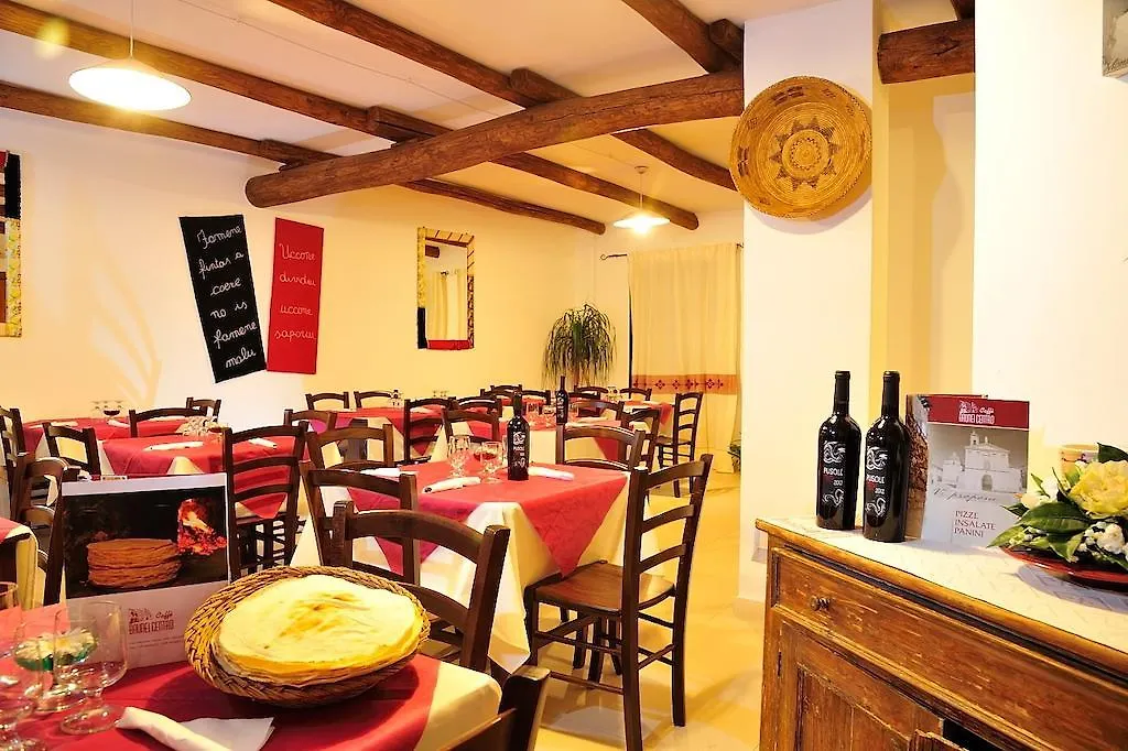Drommire In Plassa E Clesia Guest House Baunei